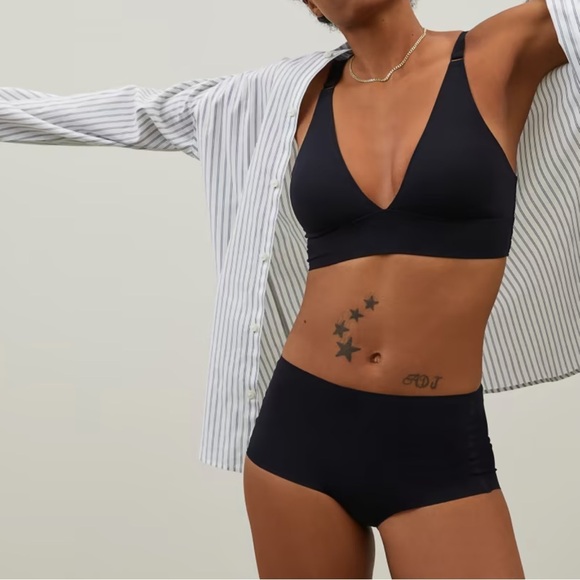 Everlane Other - Everlane The Invisible Bra Size: S